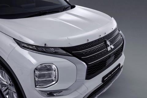 Clear perspex bonnet protector for Outlander PHEV